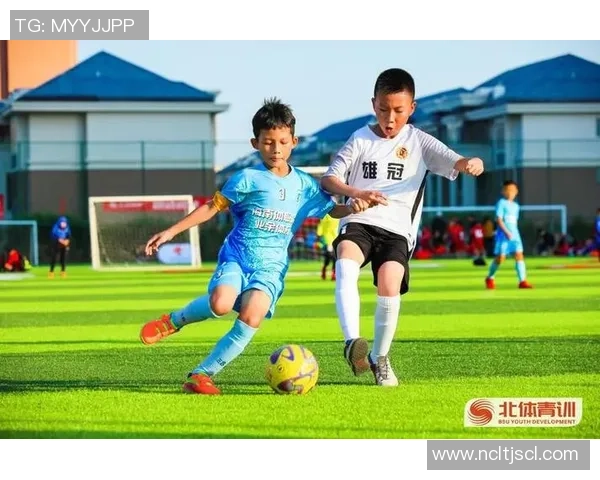 青苹果足球：培养未来足球明星的摇篮与梦想的起点